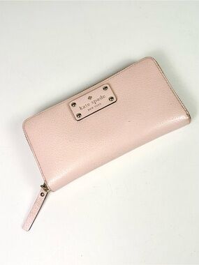 Kate Spade New York Wellesley Neda Zip Wallet in Pink